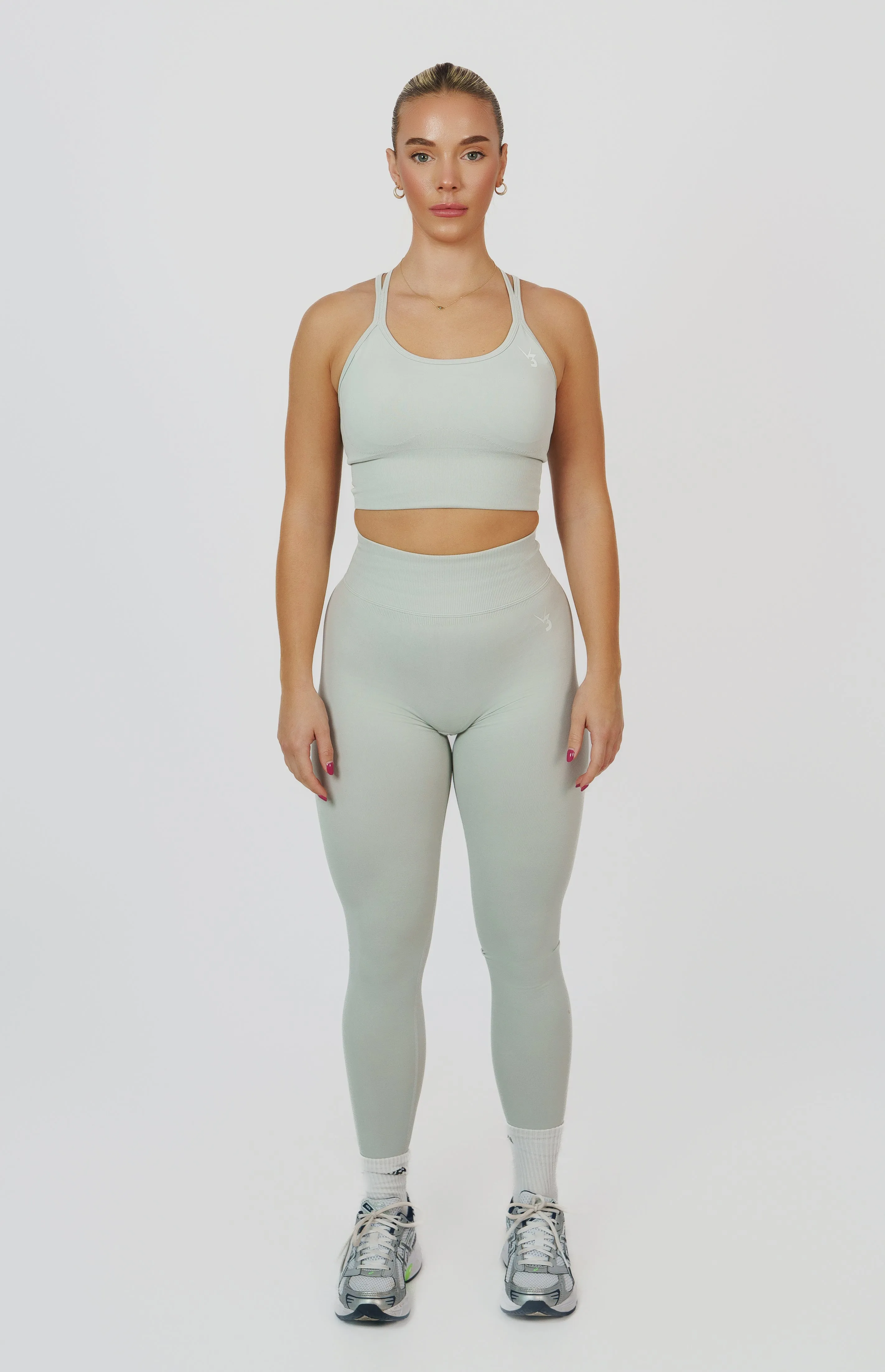 Form Seamless Scrunch Leggings & Sports Bra Set - Light Grey