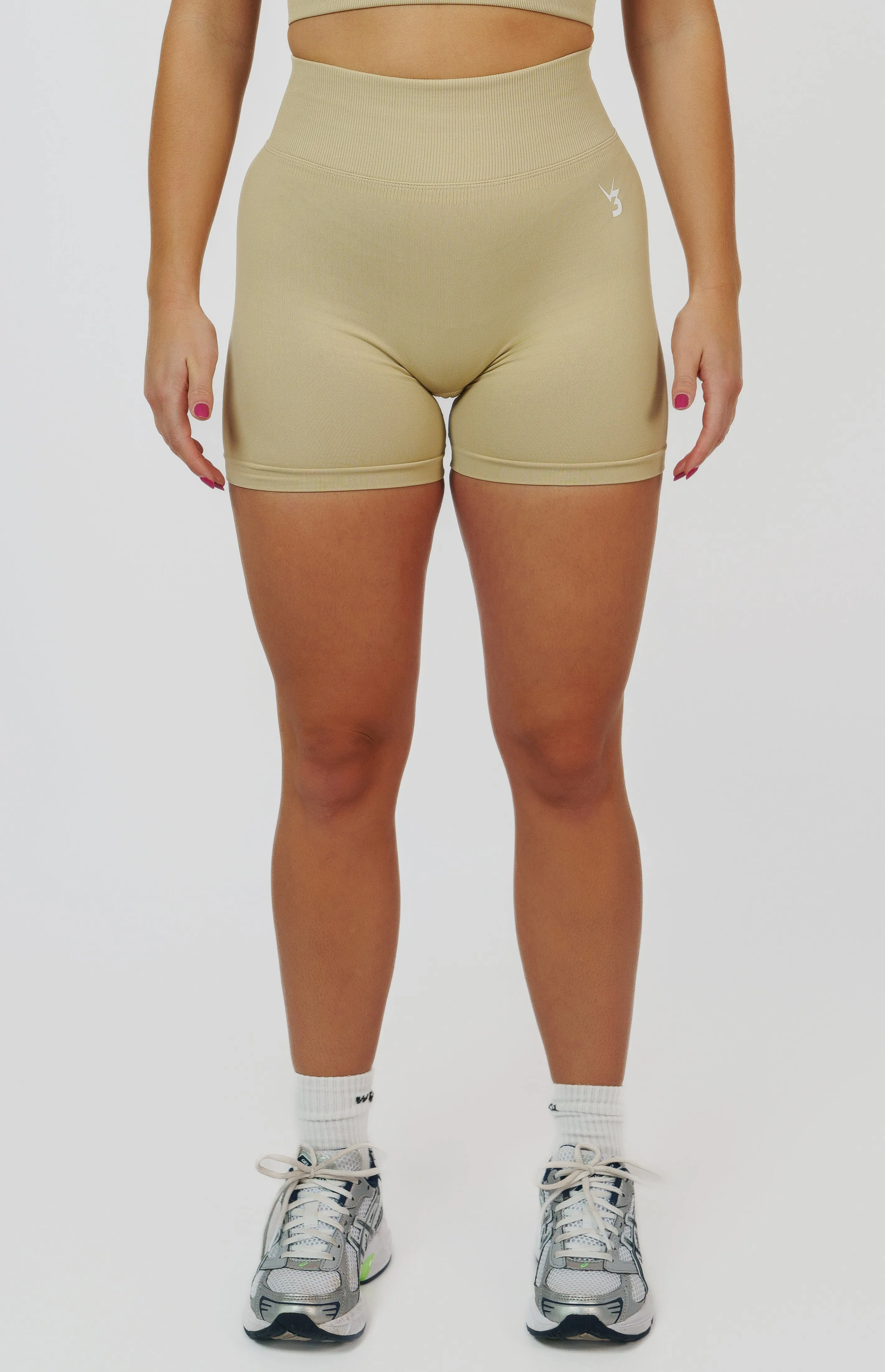 Form Seamless Scrunch Shorts -  Light Camel