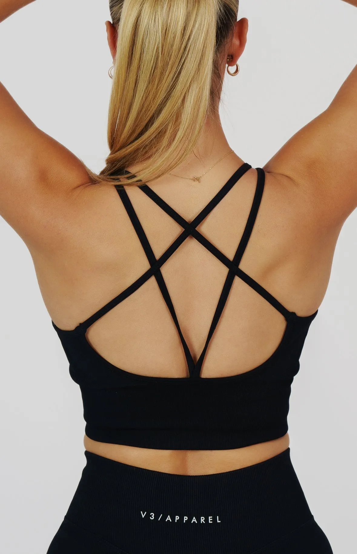 Form Seamless Strappy Sports Bra - Black