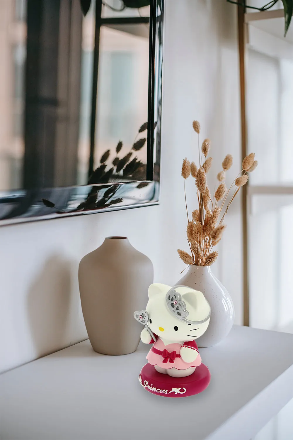 Hello Kitty " Princess "Ceramic Figurine