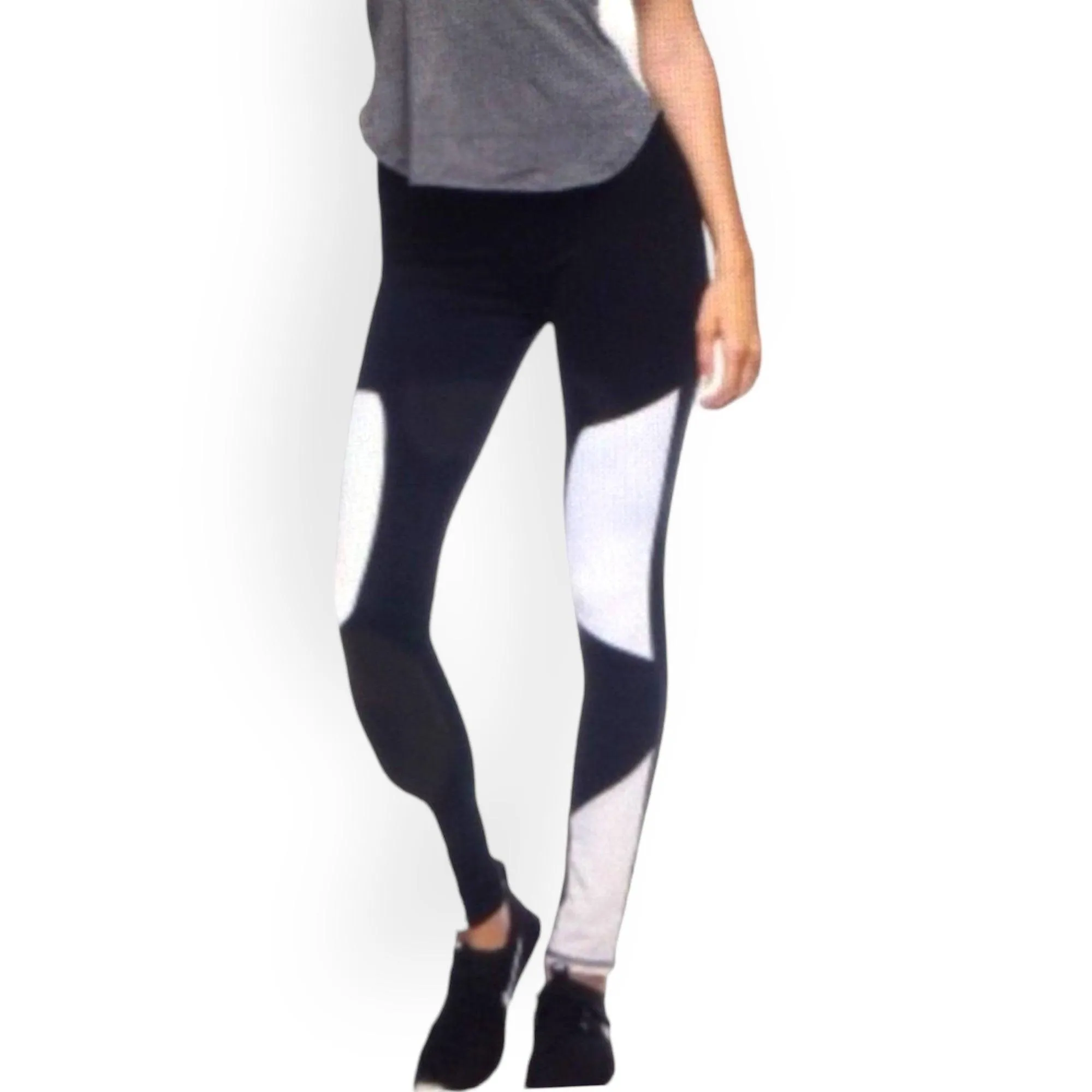 Low Rise Black & White Leggings by The Free Yoga