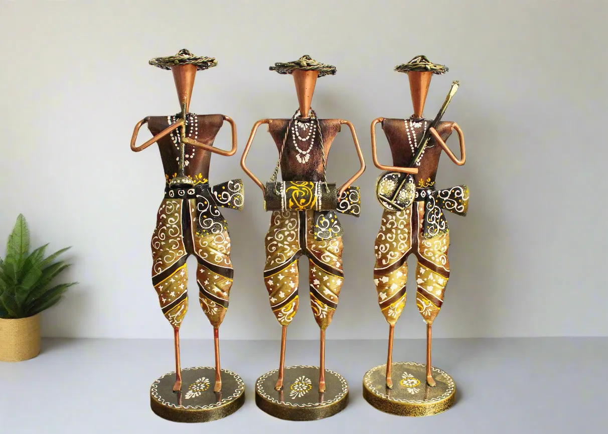 Rajasthani Musicians Set of 3 Pieces Hand Painted Size 12.7 x 11.4 x 35.1 cm