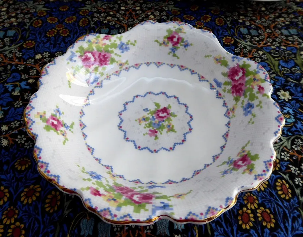 Royal Albert Petit Point Fan Shape Shell Dish Jam Candy 1940s English Bone China